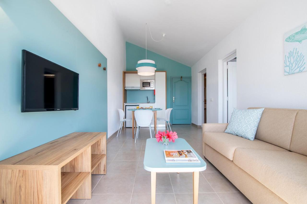 Pierre & Vacances Menorca Cala Blanes Кала-эн-Бланес Экстерьер фото