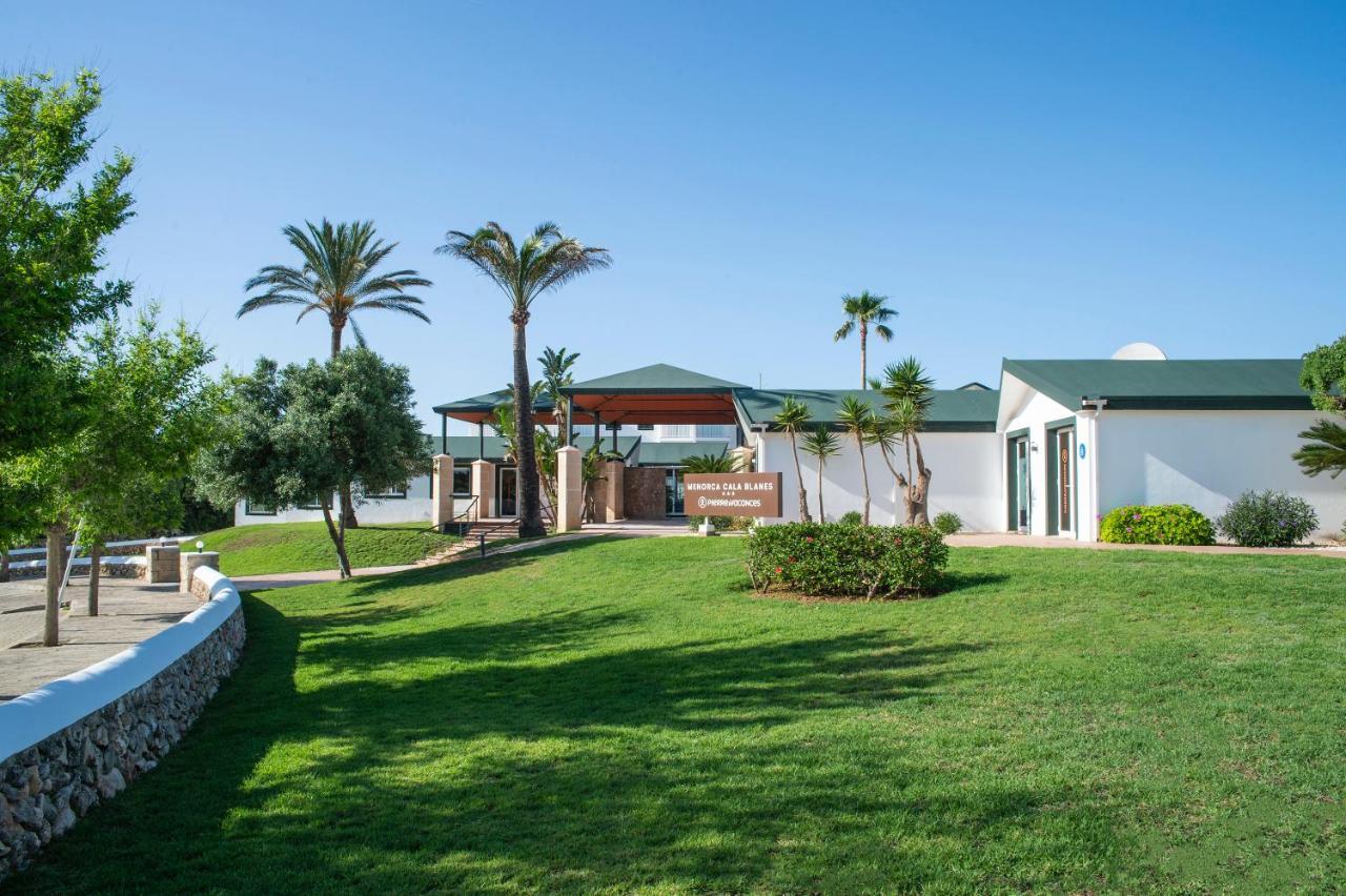 Pierre & Vacances Menorca Cala Blanes Кала-эн-Бланес Экстерьер фото